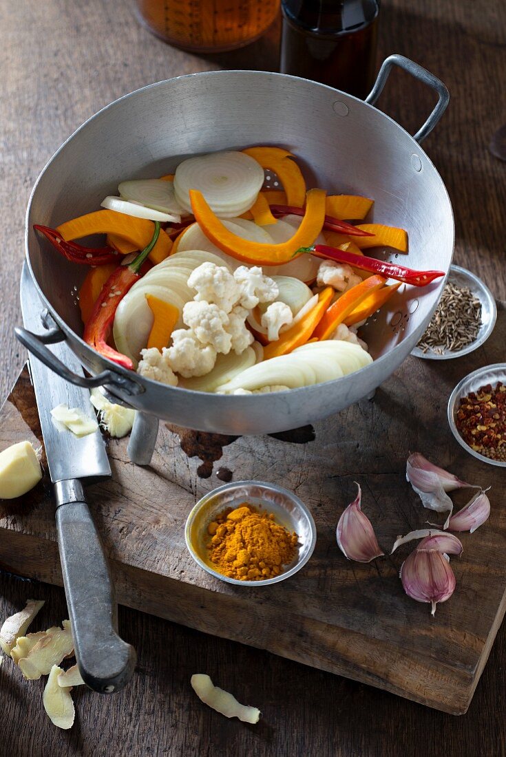 Preparing mixed pickles with squash