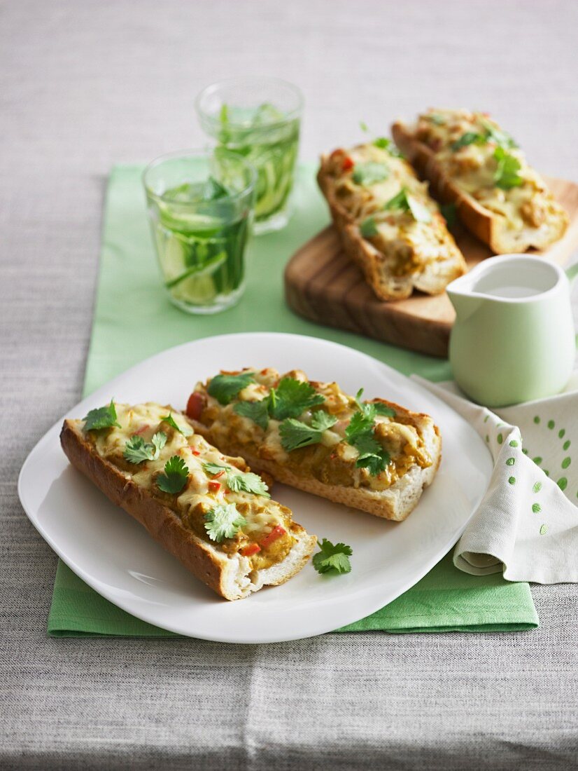 Baguettes with chicken curry