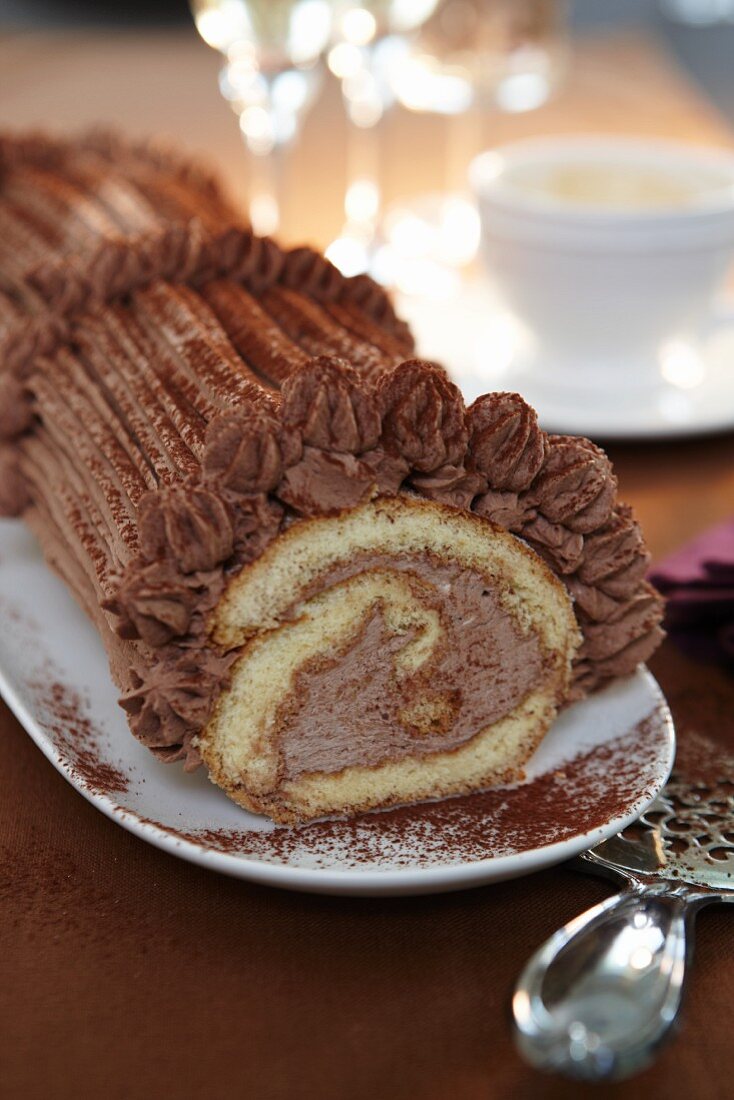 Bouche de Noël (French Christmas cake)