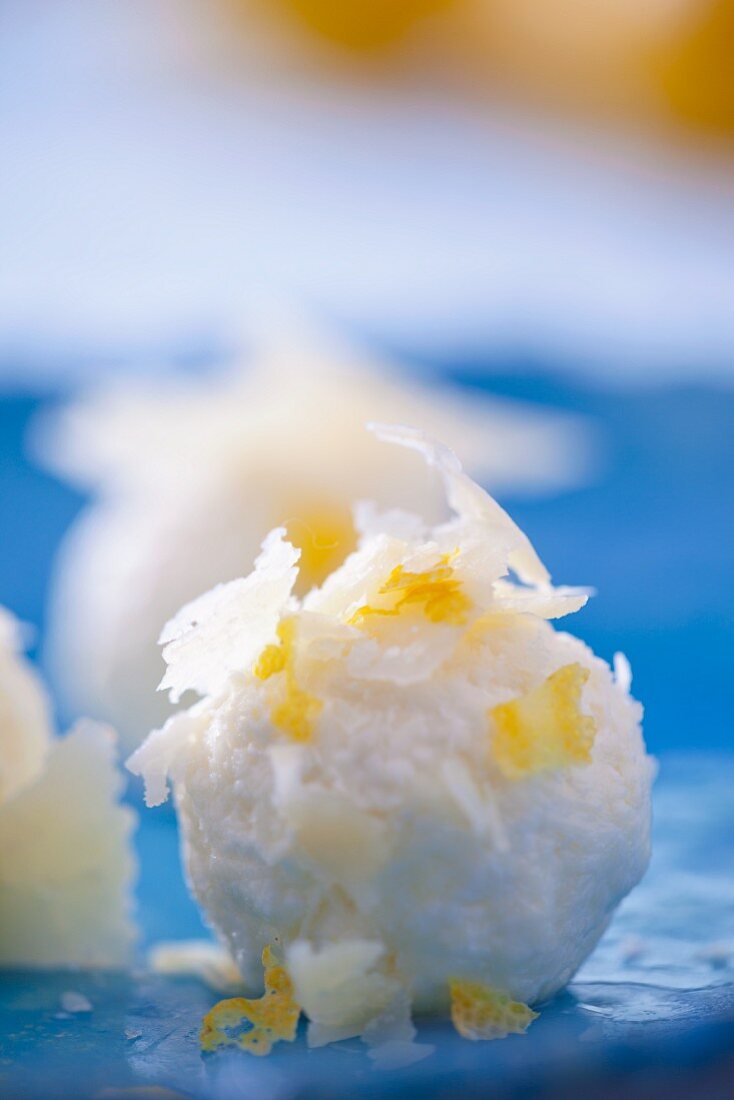 Cottage cheese balls with parmesan and lemon peel