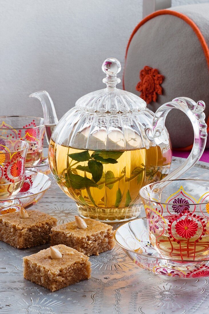 Turkish honey & semolina cake and mint tea