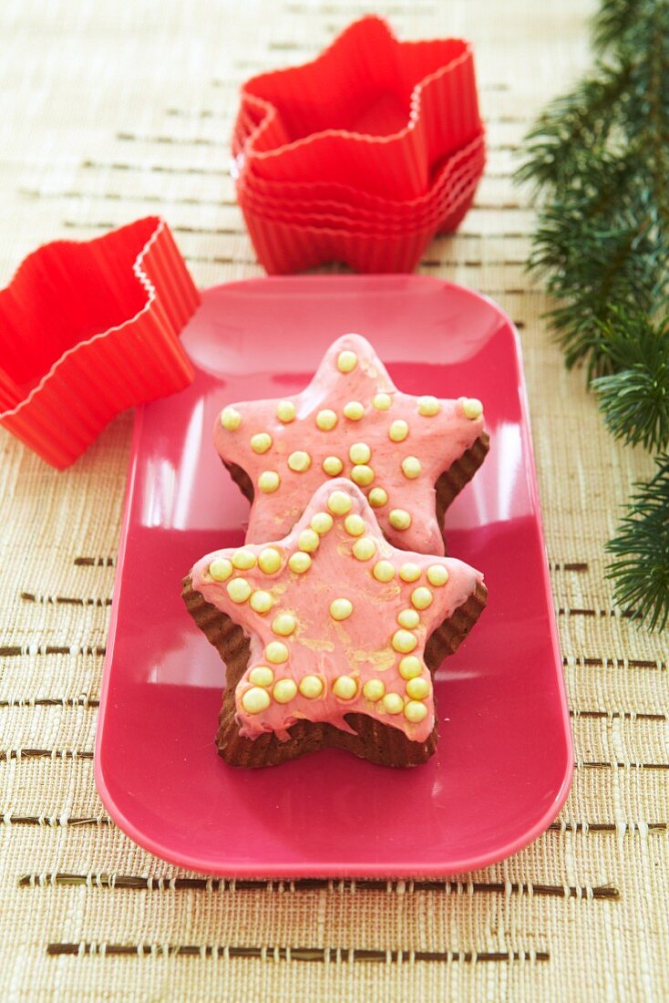 Festive star-shaped cupcakes