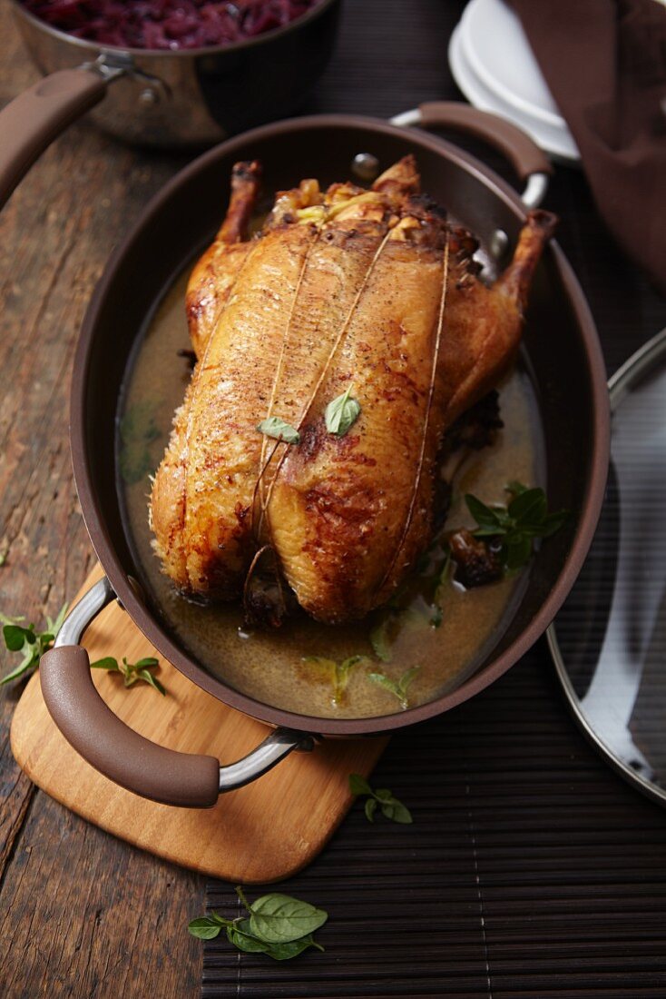 Roast duck in a stew pot