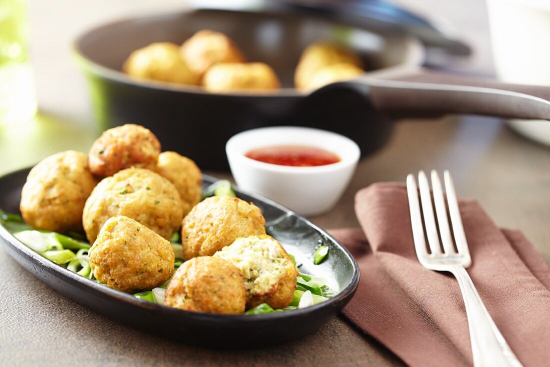 Fish nuggets with spicy sweet chilli sauce