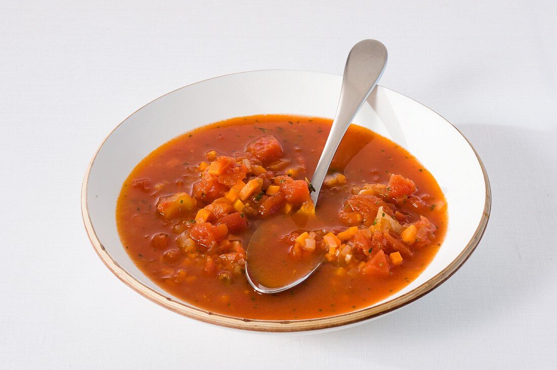 Tomatensuppe mit Möhren