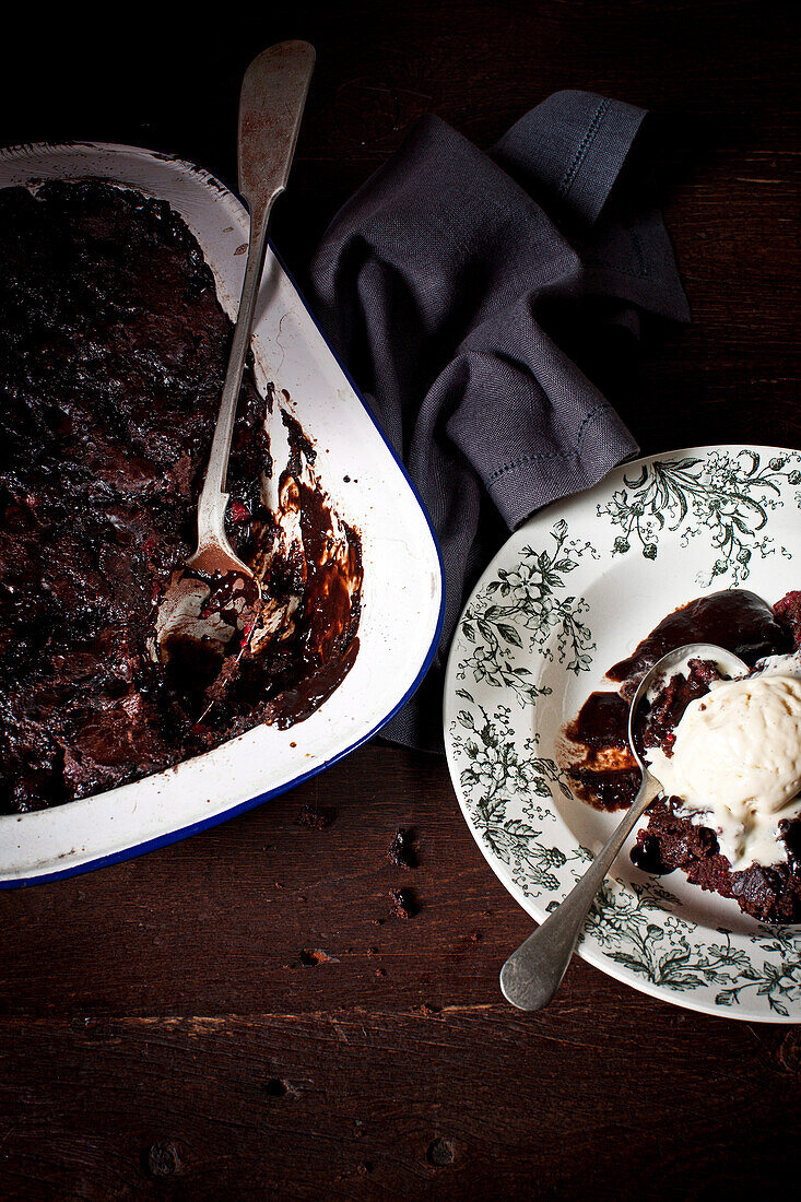 Molton chocolate pudding with raspberries