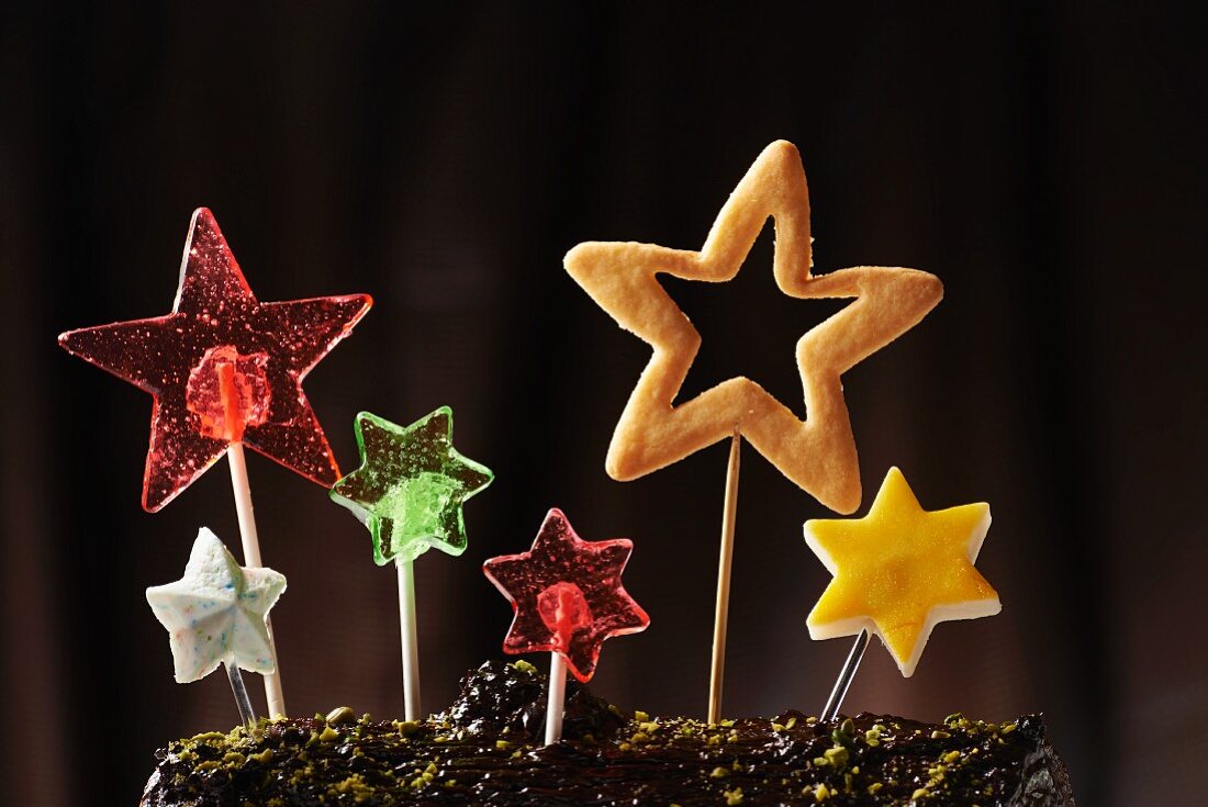 Star-shaped lollipops and pastries on sticks