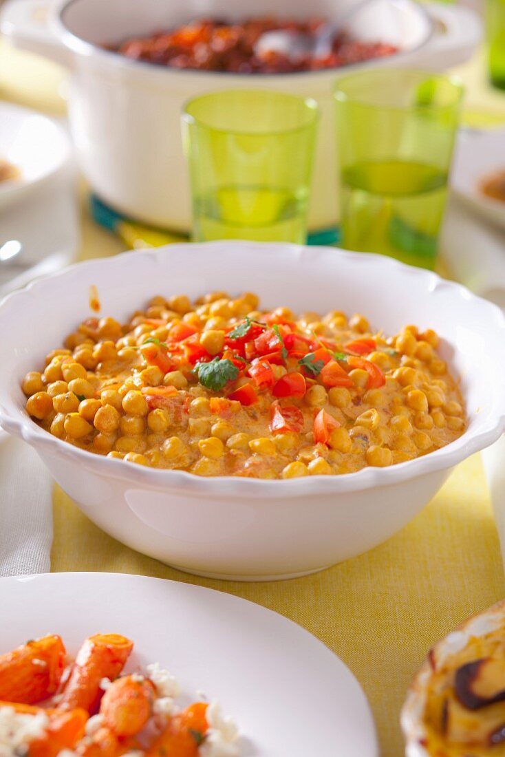 Chickpeas with tomatoes and coconut milk