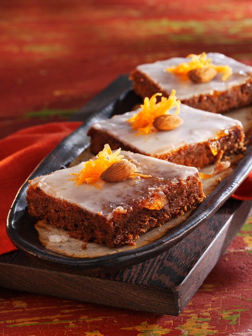 Almond and carrot slices