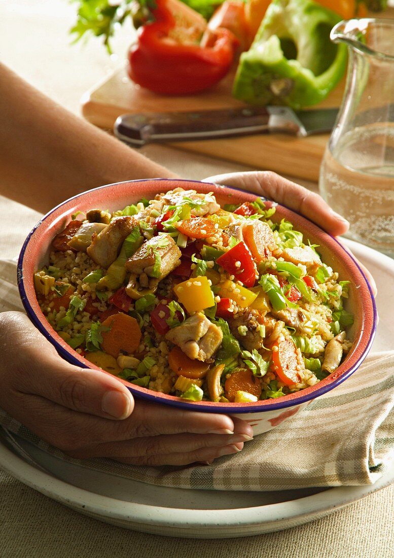 Couscous mit Hähnchenfleisch und Gemüse