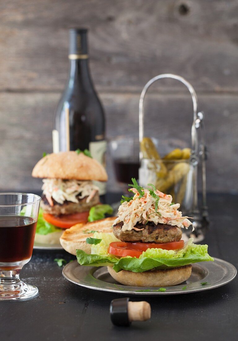 Putenburger mit Coleslaw