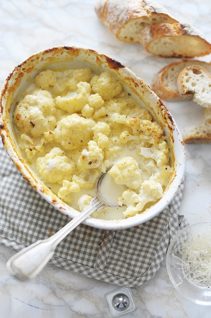 Cauliflower cheese and crusty baguette