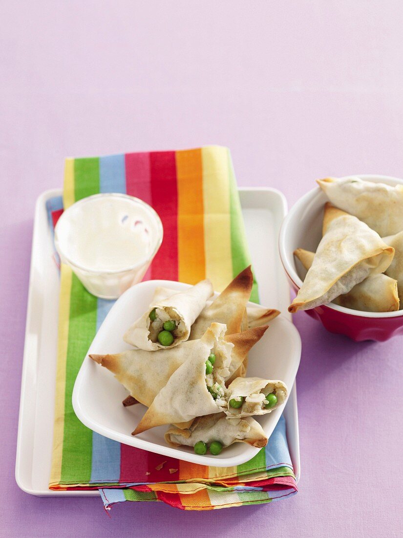 Vegetable samosas