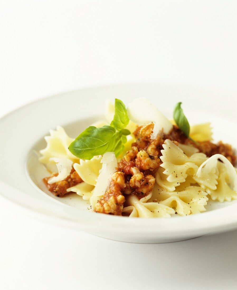Farfalle with bolognese sauce