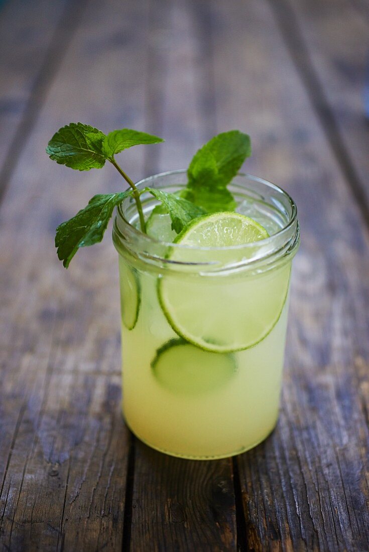 Lemonade with mint
