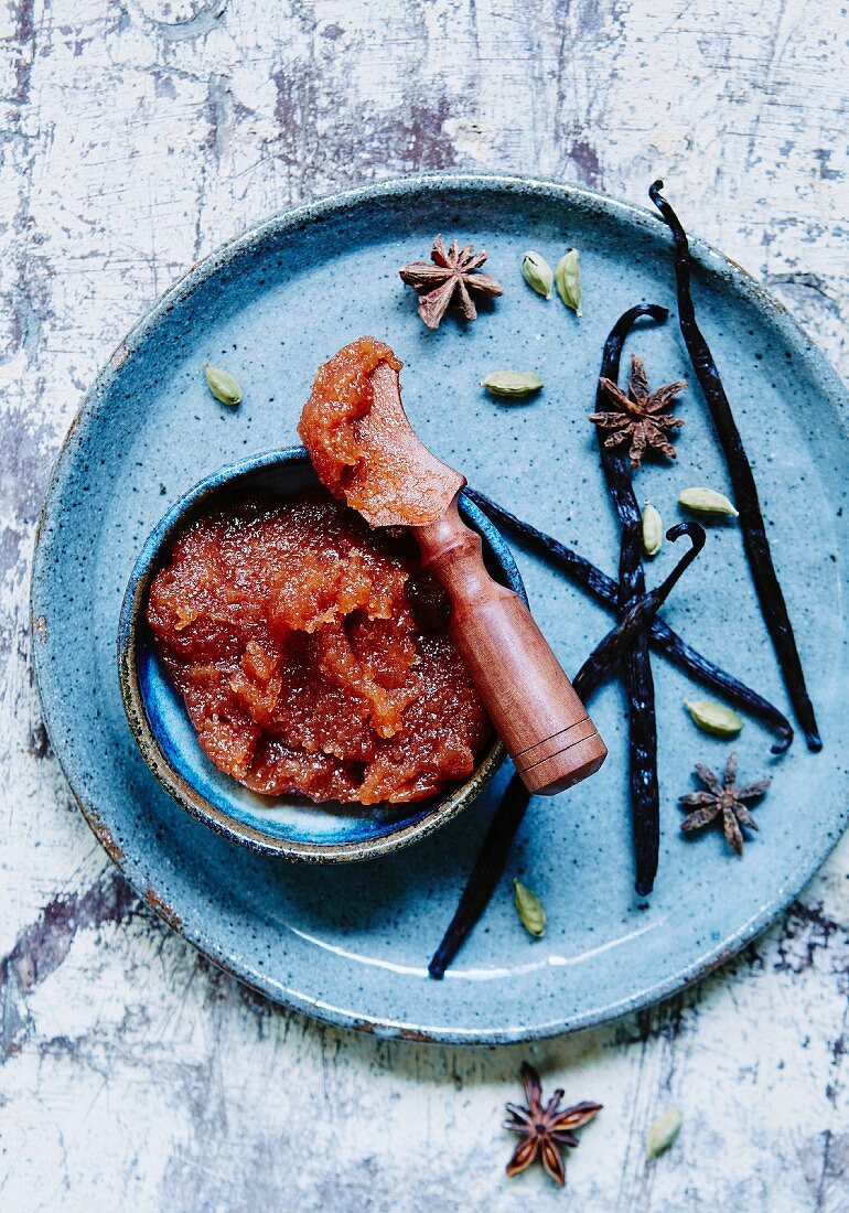 Quince paste with vanilla and star anise