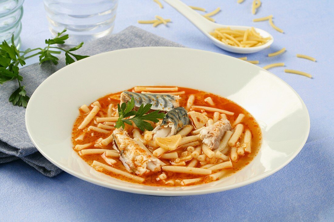 Mackerel with noodles (Andalusia)
