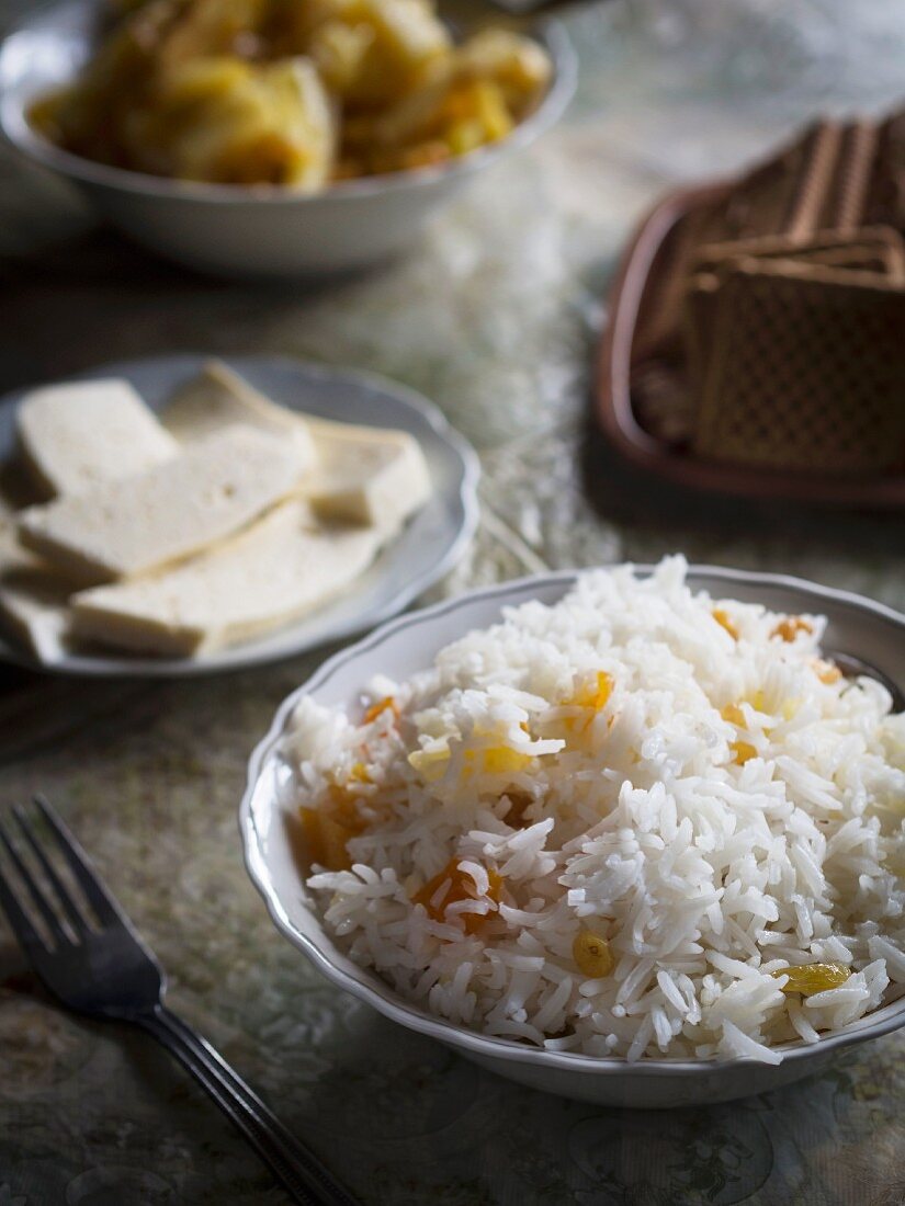 Reis mit Rosinen (Gericht aus Georgien)