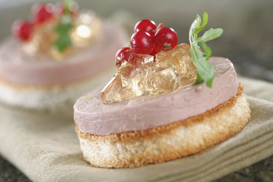 A foie gras canapé