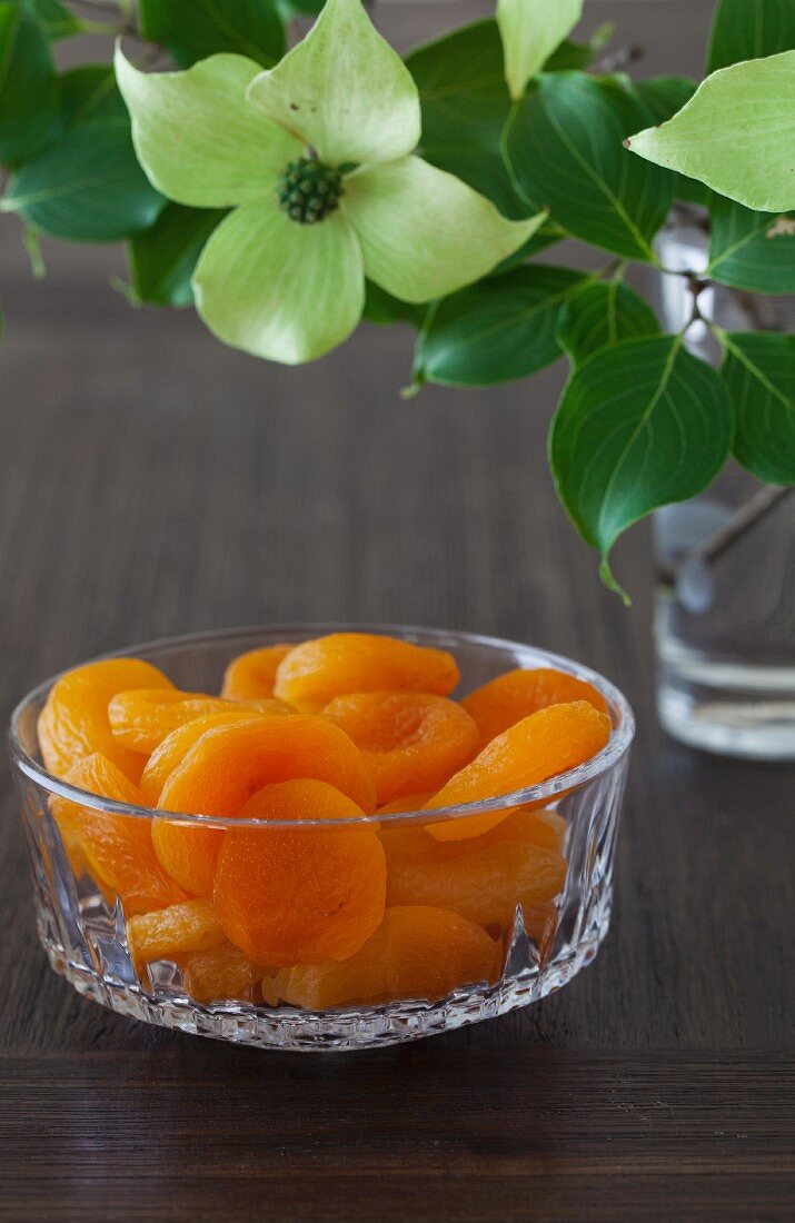 Dry apricots
