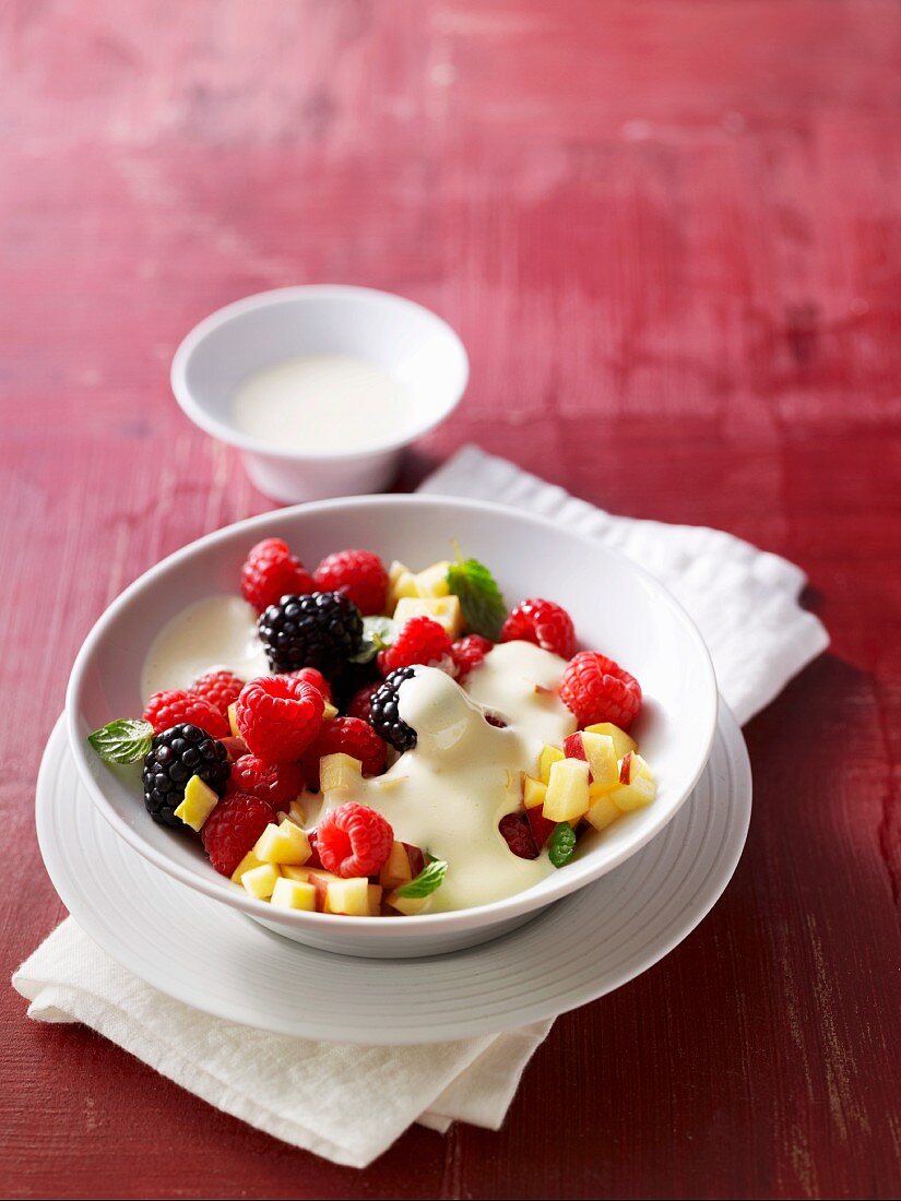 Fruit salad with zabaglione sauce