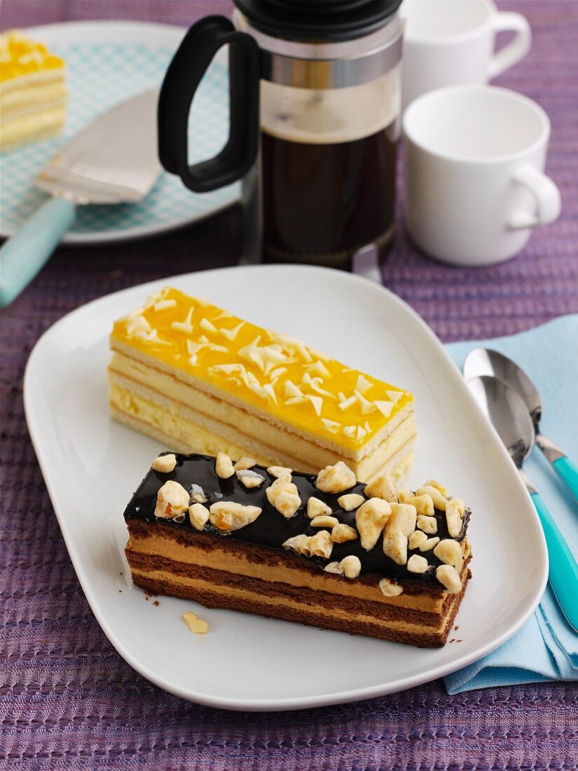 A honeycomb slice and a lemon slice with coffee