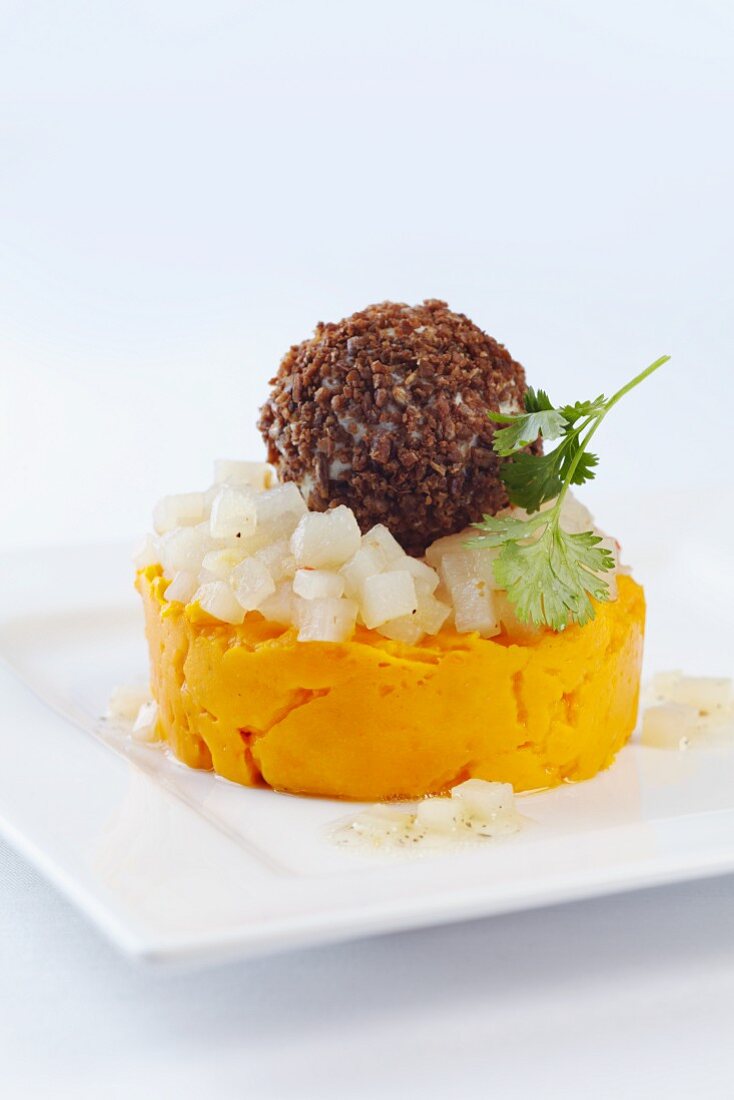 Mashed squash with caramelised pear tartare and a Gorgonzola ball