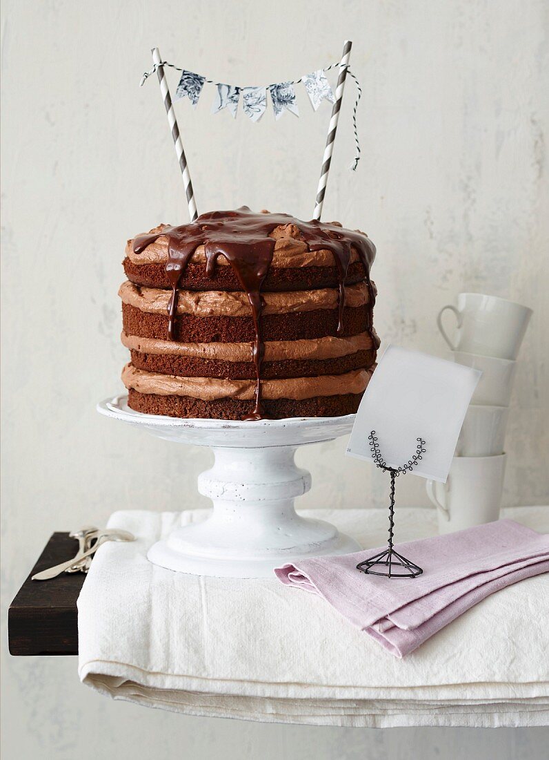 Schokoladen-Cassis-Torte zum Geburtstag