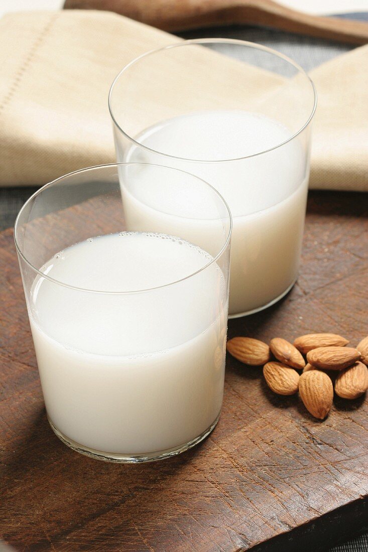 Almond milk, Italy