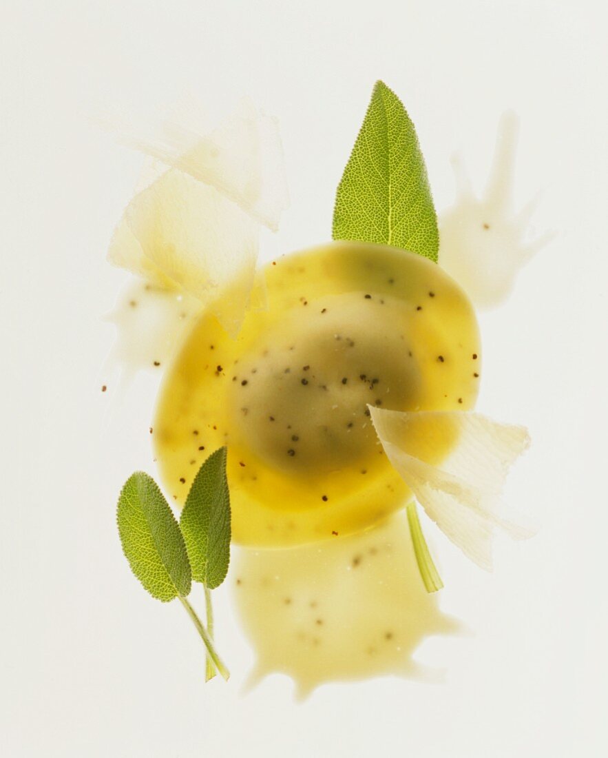 Selbstgemachte Ravioli mit Salbei & Parmesan