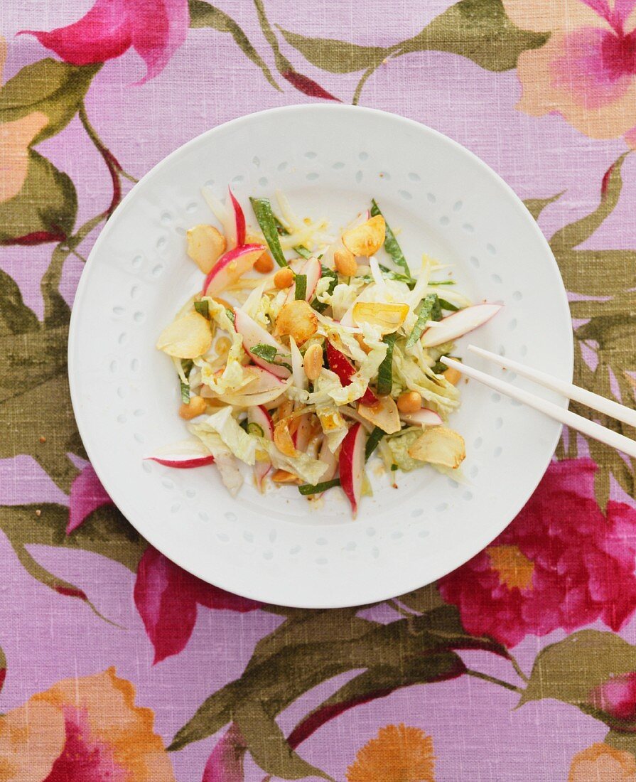 Chinese cabbage salad with radishes and peanuts