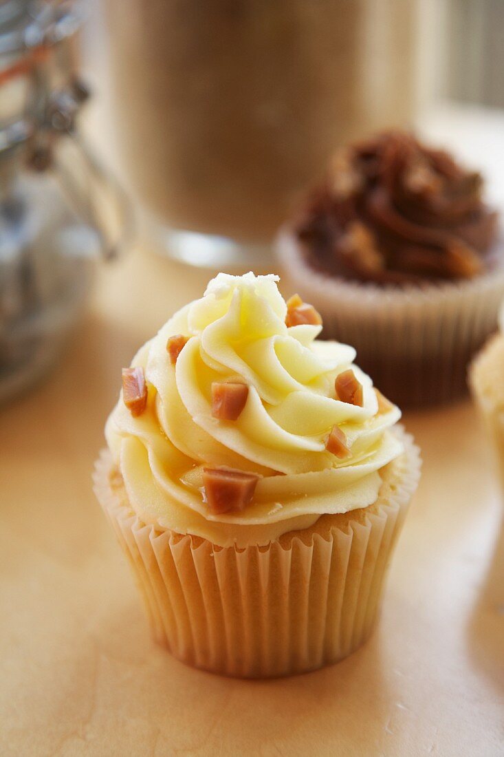 Caramel and chocolate cupcakes