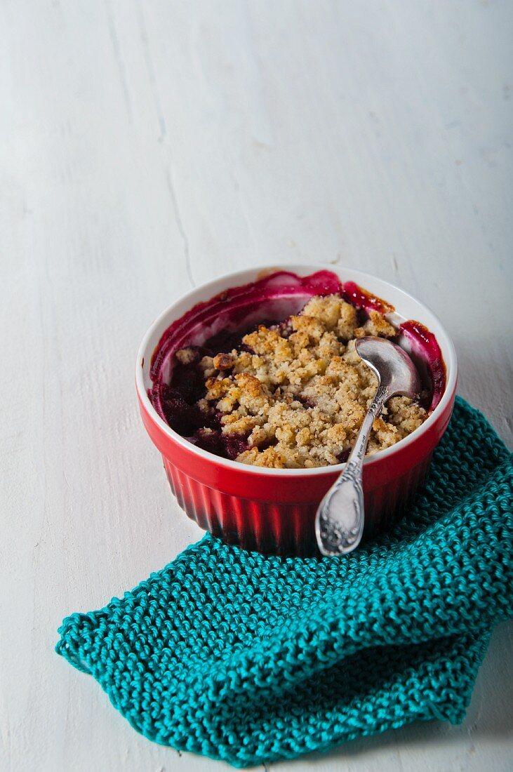 Individual berry crumbles