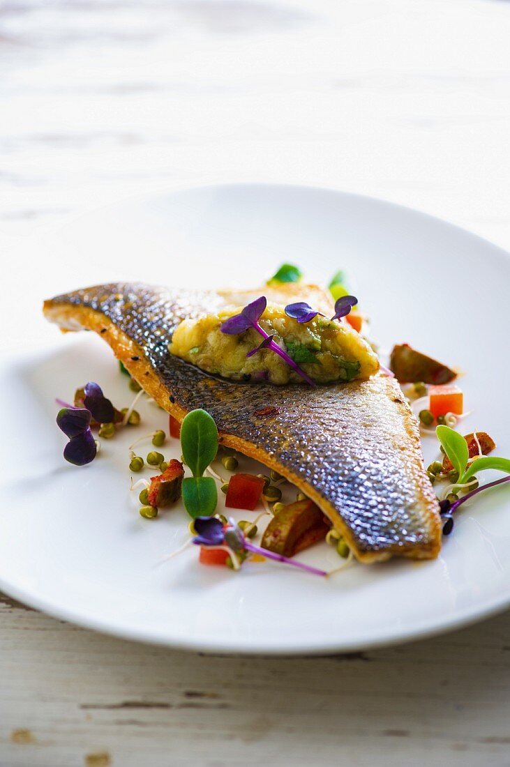 Porgy with vegetables and cress