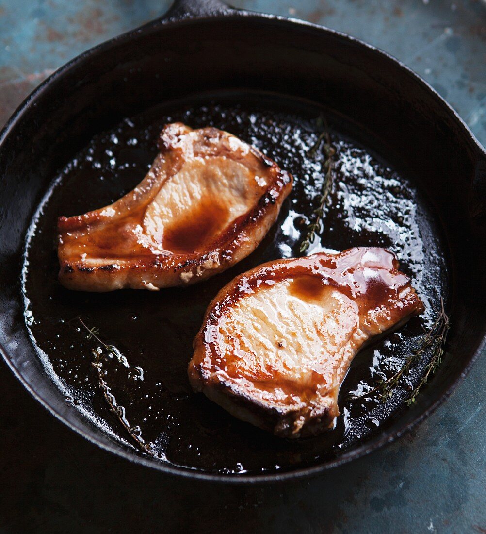 Glazed pork chops