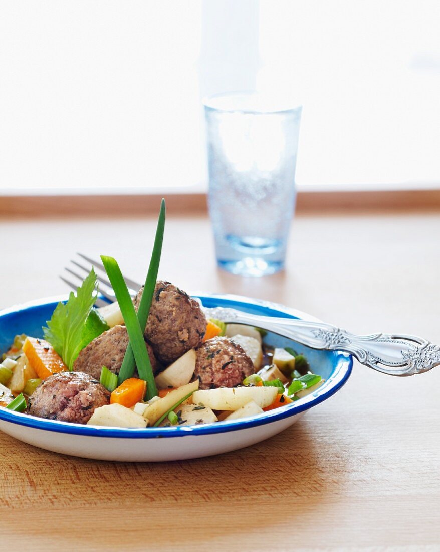 Meatballs with vegetables