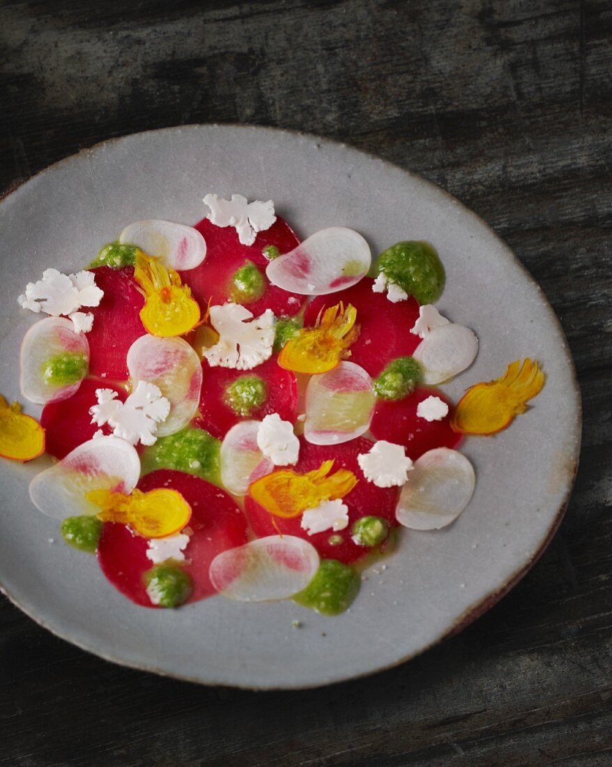 Colourful vegetable carpaccio with cauliflower