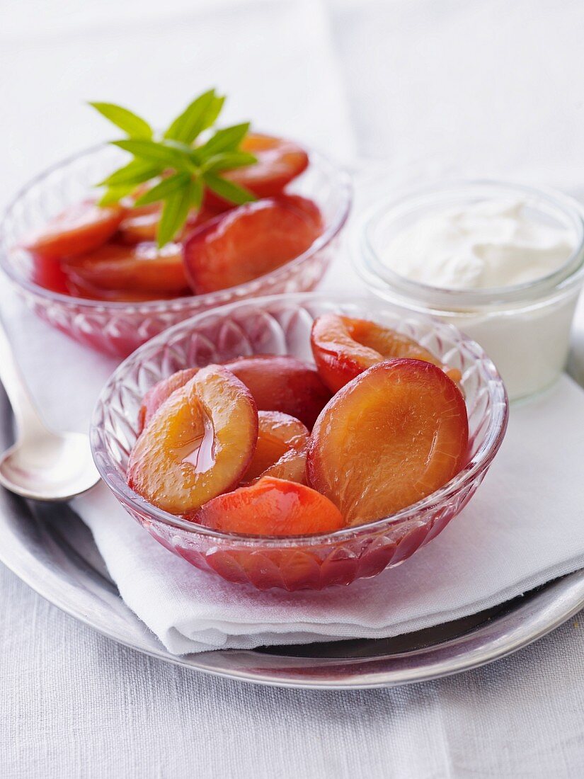 Plum compote with cream
