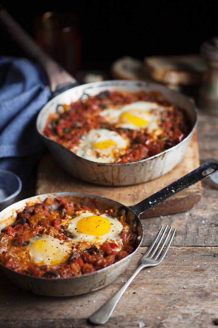 Shakshuka (Eiergericht mit Tomaten, Nordafrika)