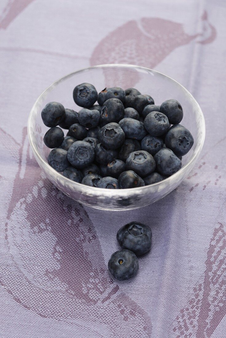 Blueberries in a glass bowl