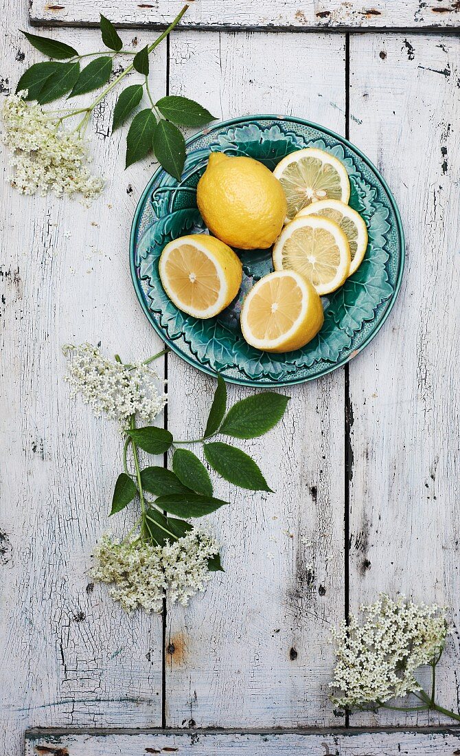 Lemons and elderflowers