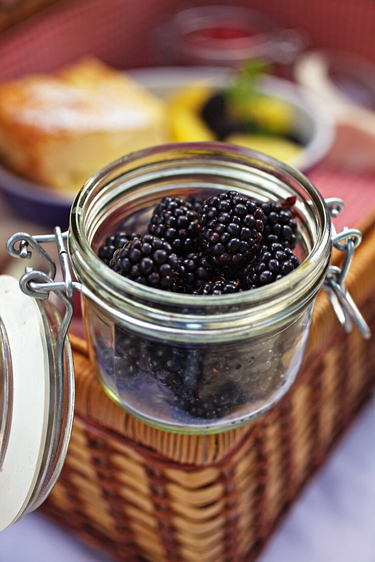 Fresh blackberries on a picnic hamper