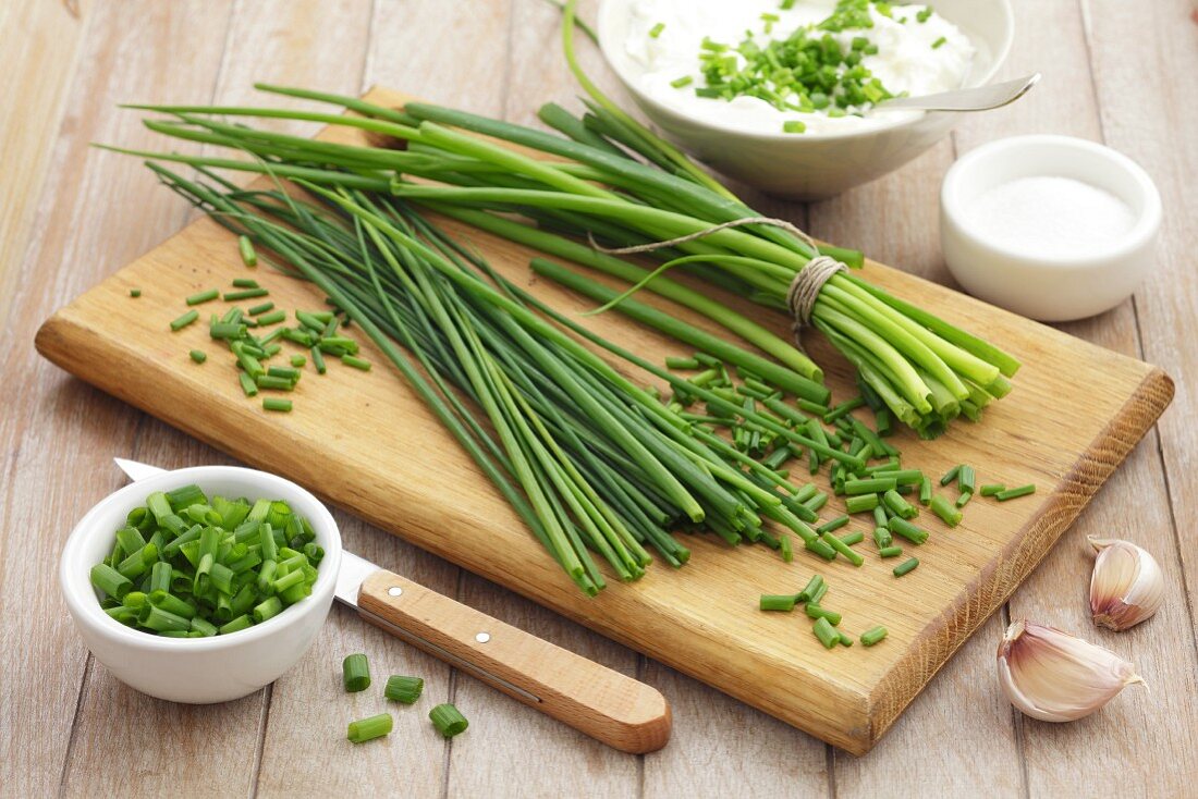 Fresh chives and chive quark