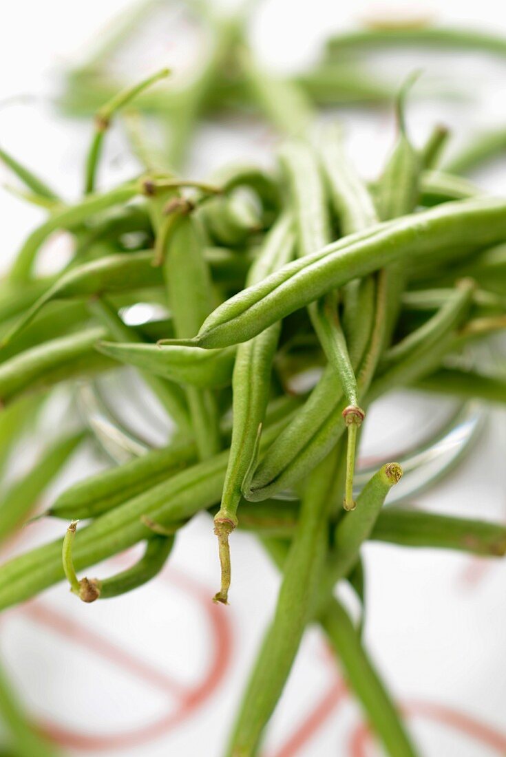 Green beans in a glass bowl