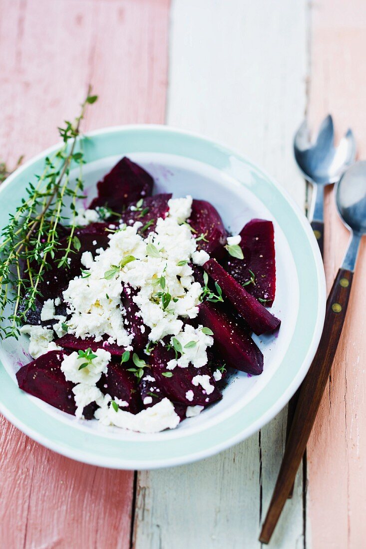 Beetroot with ewe's cheese and thyme