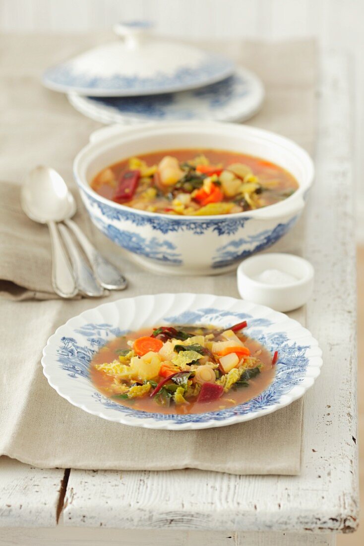 Minestrone with savoy cabbage and beetroot
