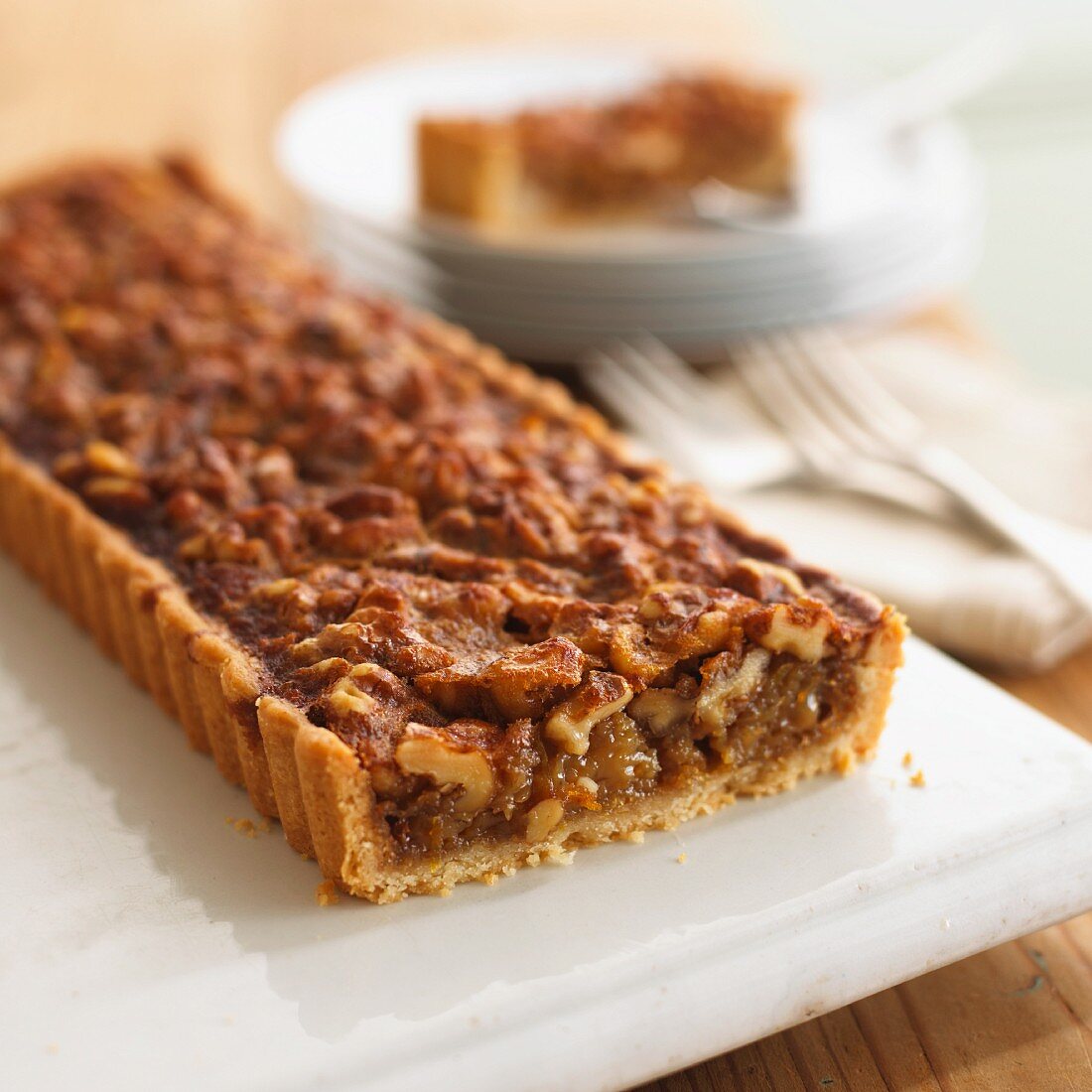 Sliced walnut tart