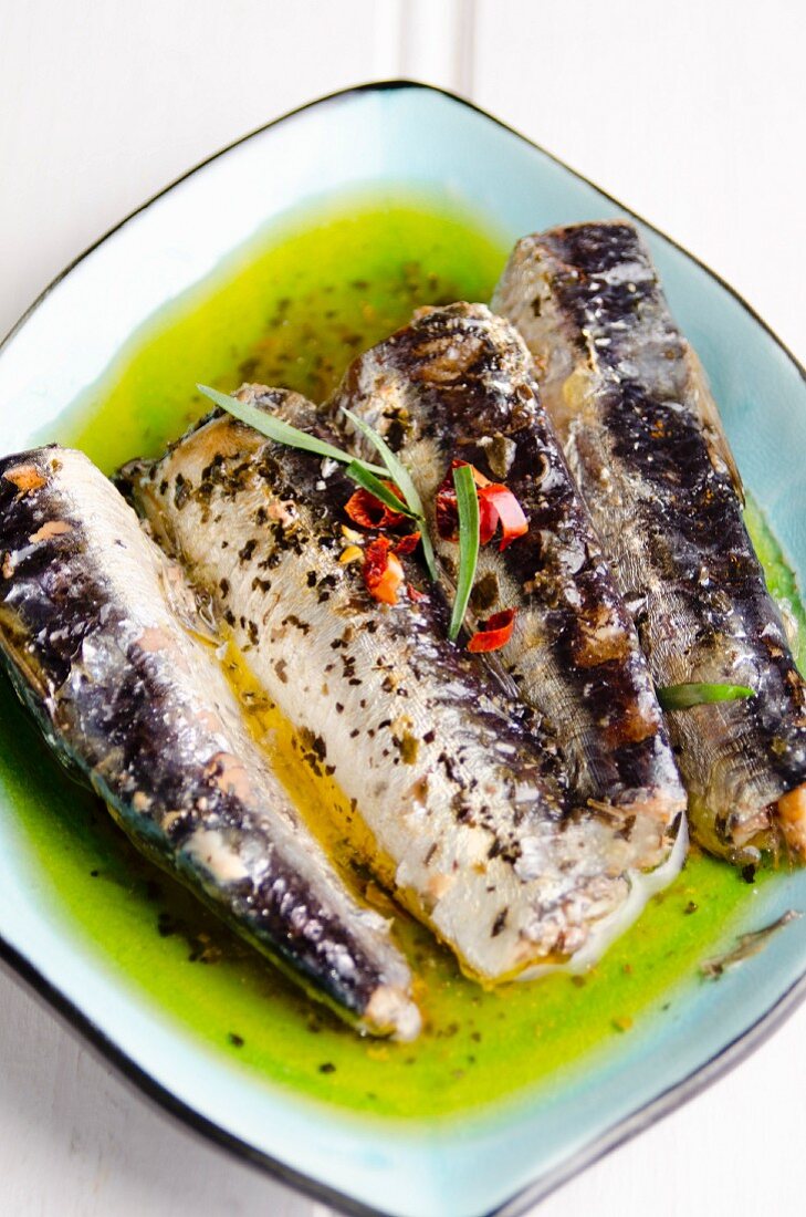 Tinned sardines in olive oil with lemon