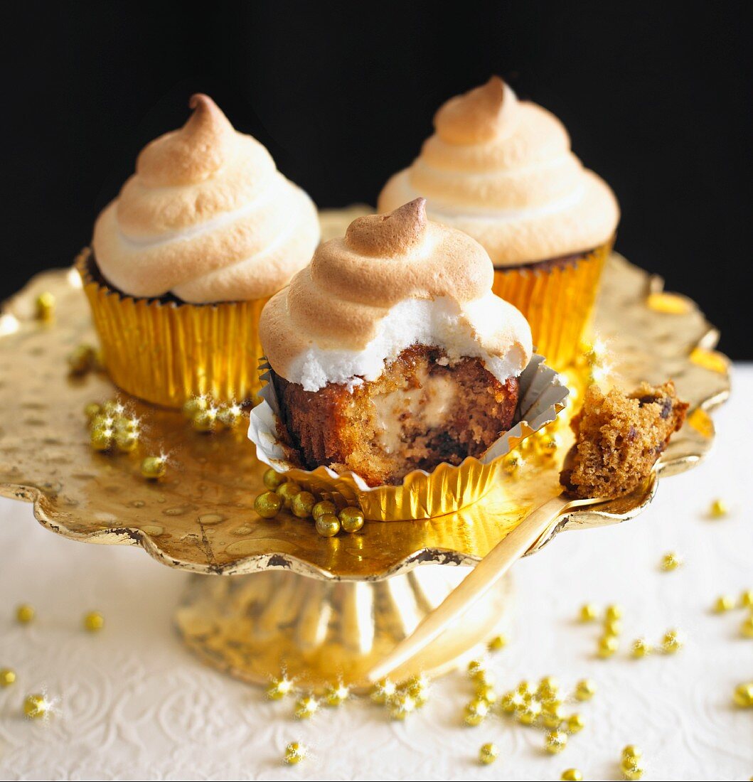 Baked Alaska cupcakes for Christmas