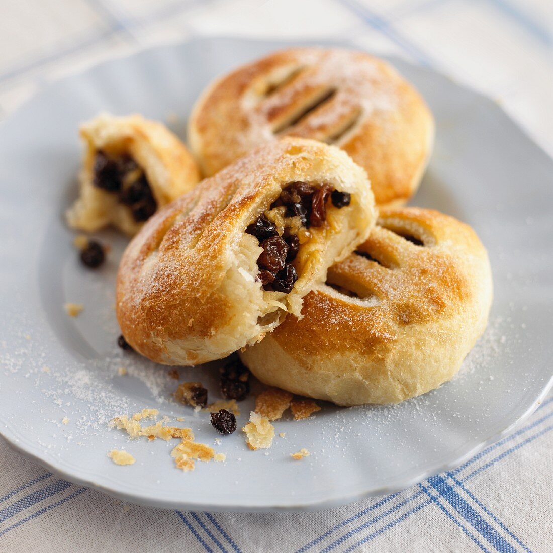 Eccles cakes (pastry filled with raisins, England)